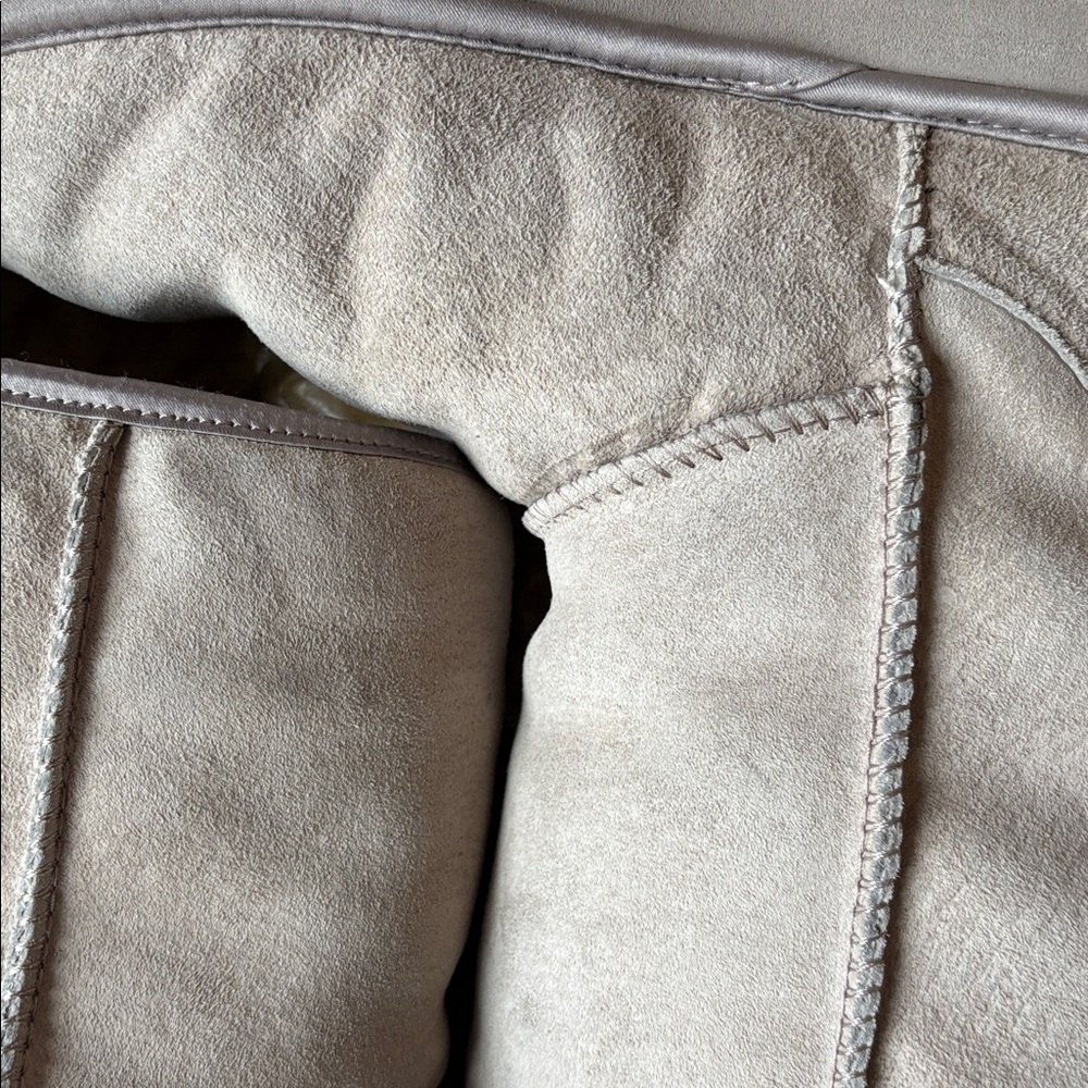 UGG Classic Short Crystal Bows Gray Grey Size 8 - Picture 7 of 7